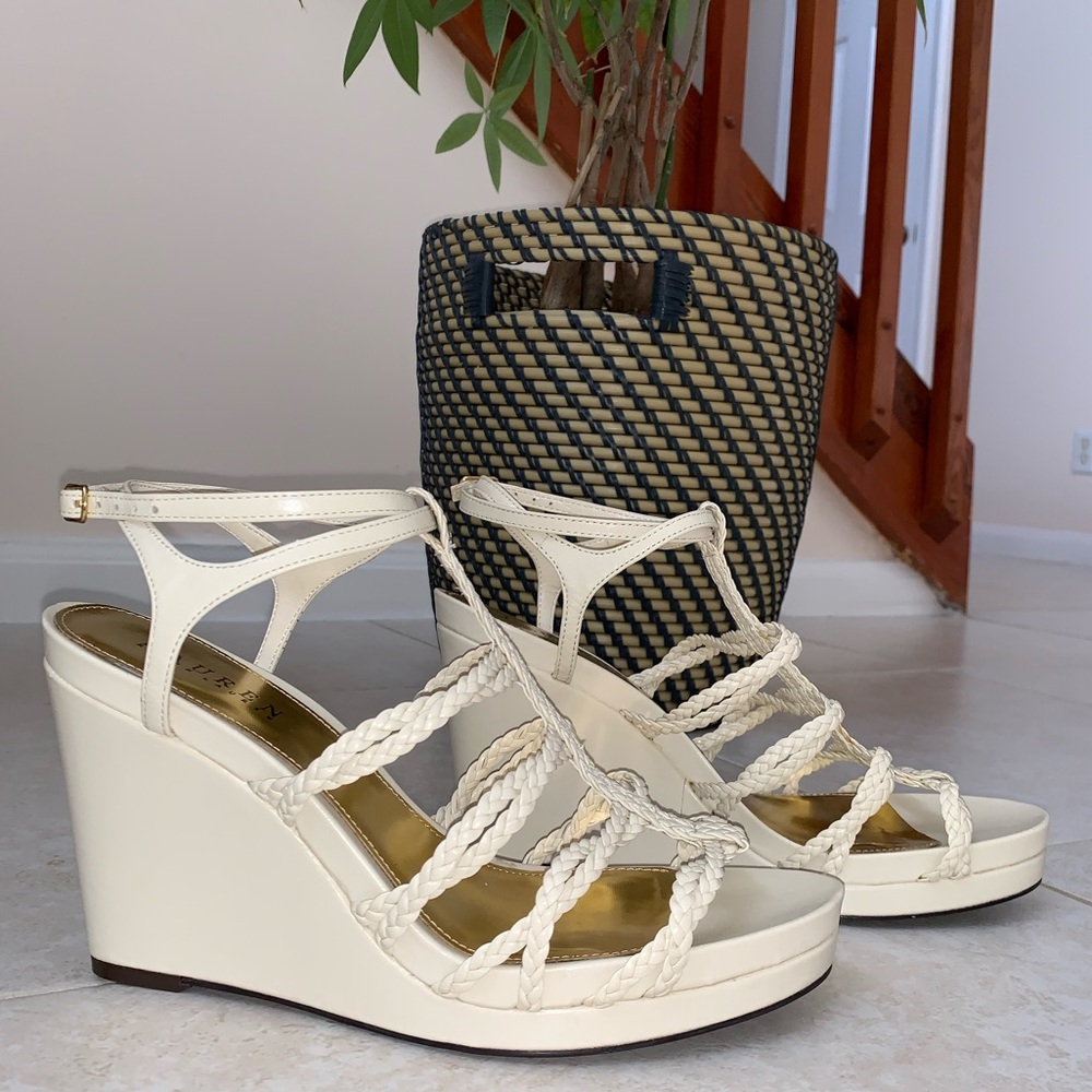 RALPH LAUREN CREAM AND GOLD WEDGES
